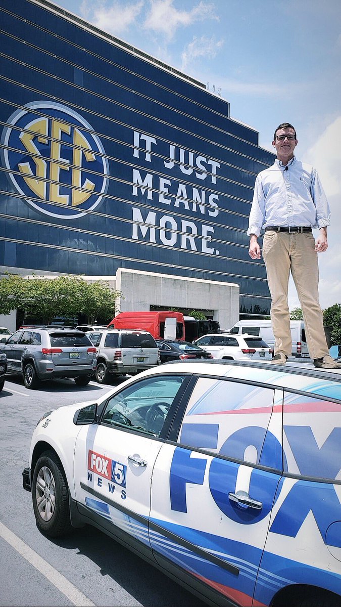 LukeGambleTV's tweet photo. Incredibly thankful for an internship with @FOX5Sports @FOX5Atlanta that provided endless opportunities. Special shoutout to @Justin_FOX5, @Cody_Fox5 ,@bkfox5sports, @krodfox5, @thekellyprice & #TwitterlessChip for all the encouragement and advice this summer! https://t.co/egBsIjqDg9