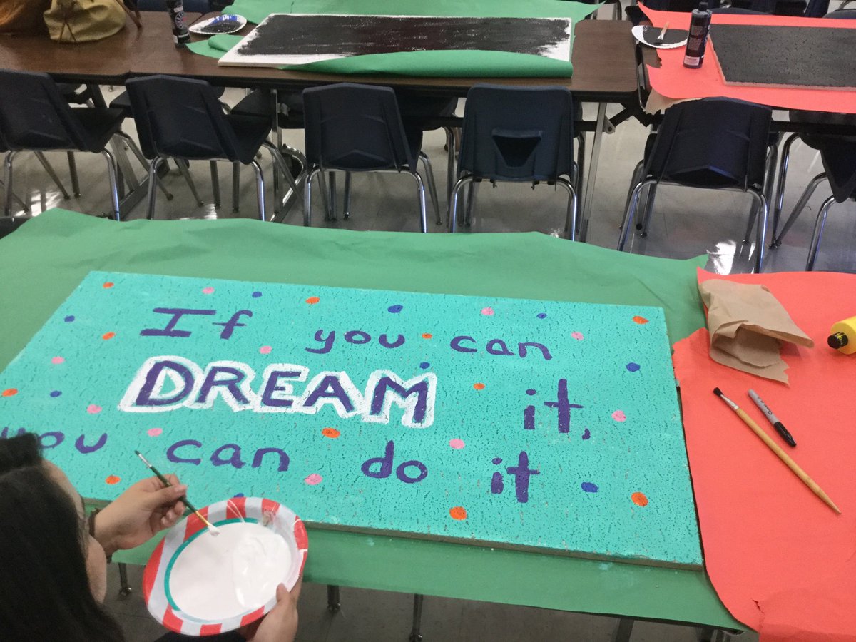 NISDRabaES's tweet photo. Inspirational ceiling tiles... let the creativity take control....#rabarattlers #rabainspired #rabaproud #rabaforce https://t.co/YxLHo7QuYY