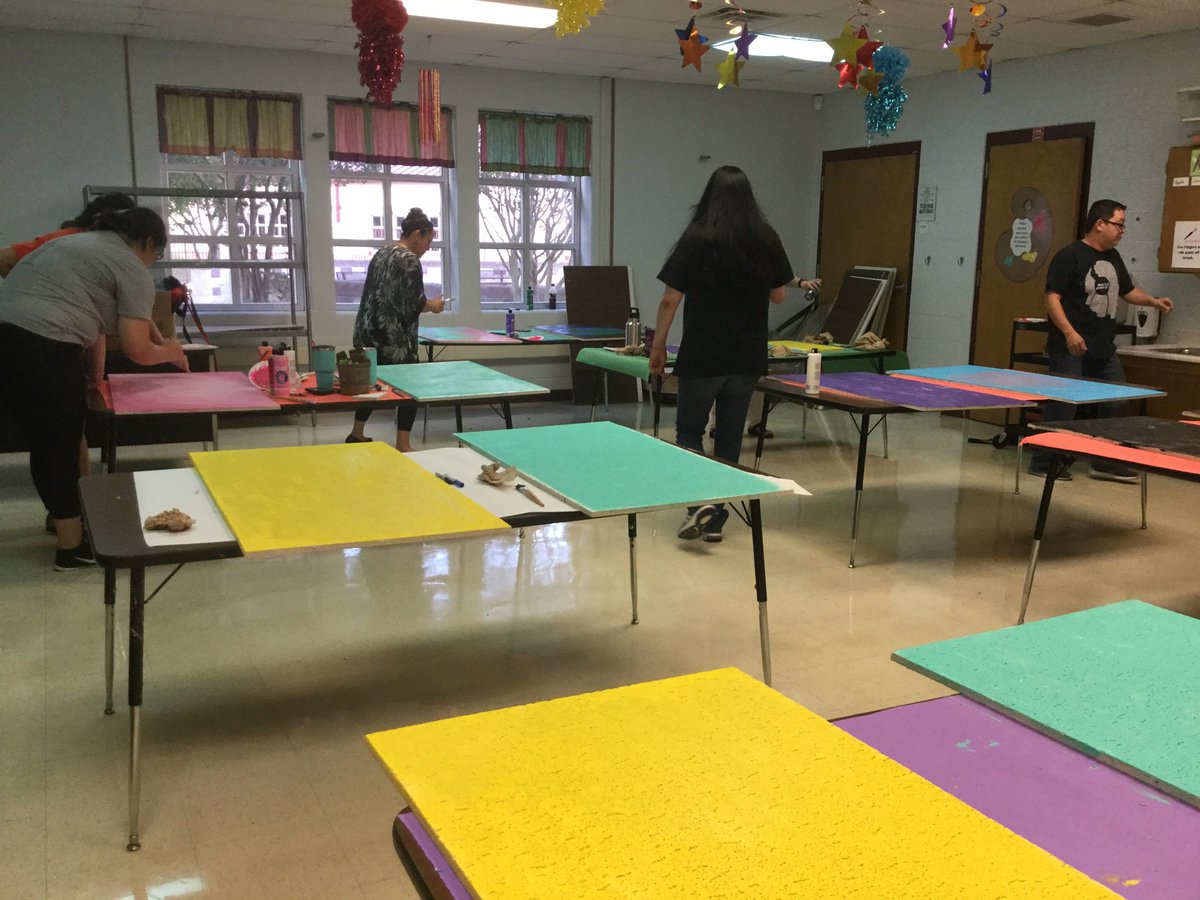 NISDRabaES's tweet photo. Inspirational ceiling tiles... let the creativity take control....#rabarattlers #rabainspired #rabaproud #rabaforce https://t.co/YxLHo7QuYY