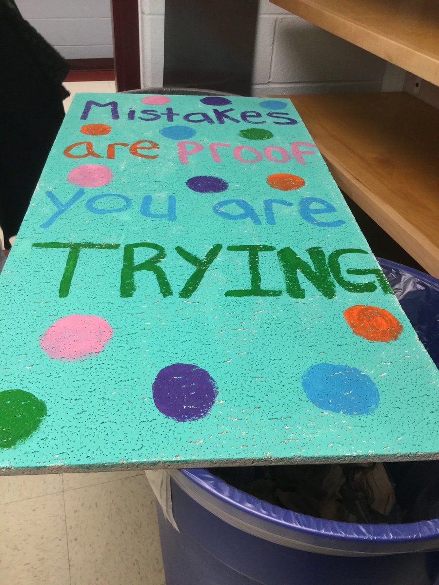 NISDRabaES's tweet photo. Inspirational ceiling tiles... let the creativity take control....#rabarattlers #rabainspired #rabaproud #rabaforce https://t.co/2Ue01uVYkl