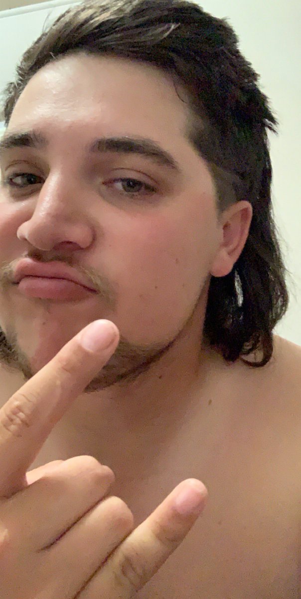 MMarchant96's tweet photo. @fowlerlogan64 Finally a thread I can partake in #SaveTheMullet https://t.co/Cf60c0ieGt