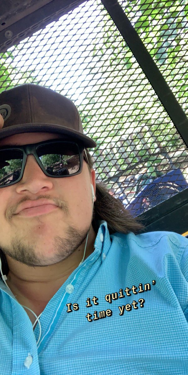 MMarchant96's tweet photo. @fowlerlogan64 Finally a thread I can partake in #SaveTheMullet https://t.co/Cf60c0ieGt