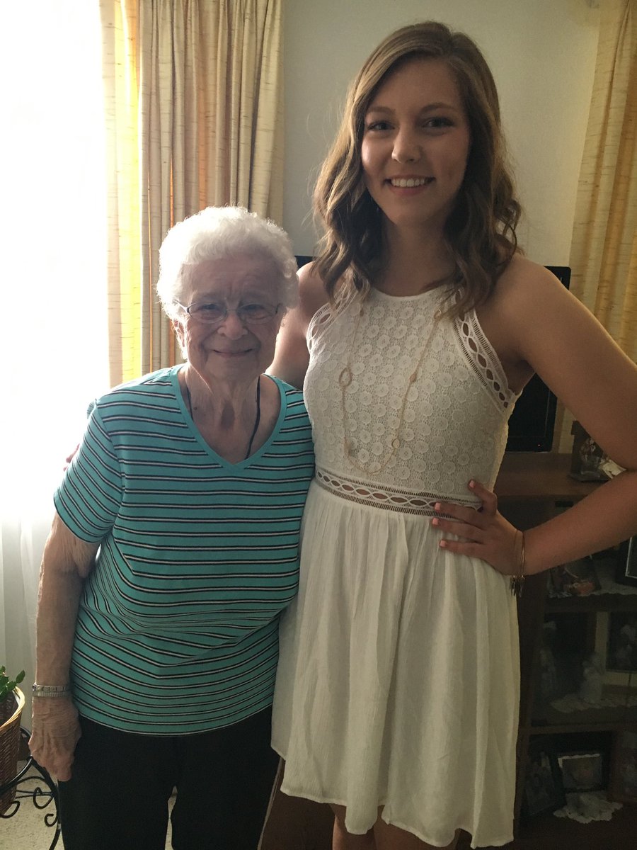 RachelStanley6's tweet photo. Hey hey @Cubs !!! This is my great grandma Betty and she is a HUGE cubs fan! She calls me EVERY game day to make sure I’m watching the cubbies!! Her birthday is coming up on September 11th and she’s going to be 92!! I was hoping you guys could help me out!! ❤️🐻⚾️💙 https://t.co/qmj0Mf3o6I