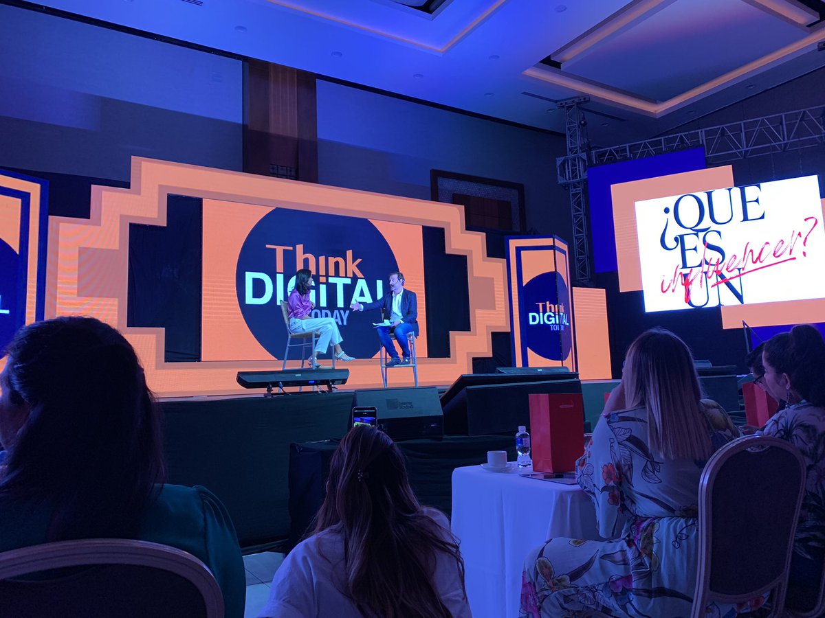 GermanJavierCh's tweet image. Súper entrevista y charla la de ambos. @Asegovia @ThinkDigitalEdu #SPS @HotelCopantl @CopaAirlines @PepsiHON @AtenasHernandez