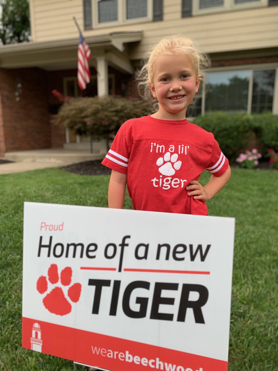 klarebeechwood's tweet photo. Thanks to the @beechwood_tiger PTSA for making Chloe and the Class of 2032 feel the pride that all Tigers feel right from the start. #ThirdGenerationTiger #wearebeechwood #classof2032 https://t.co/yTyD9TKE6p