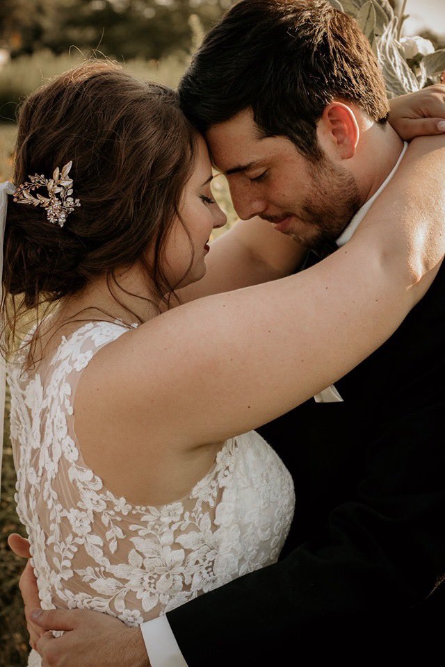 _bre_robertson's tweet photo. My husband is HOT😍 https://t.co/FLvAfV8Ydq