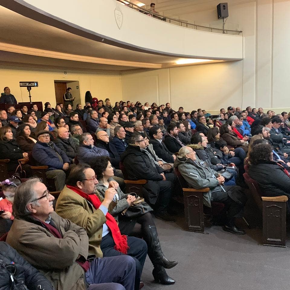 PedroAbarcaPRO's tweet photo. Gran exhibicion del documental #AlFondoALaIzquierda en #Concepcion con @marcoporchile y @senadornavarro #PasionProgresista @DiarioConce @elsurcl @latercera @biobio @Emol
@PrensaProgre https://t.co/nyYMQa1WuA