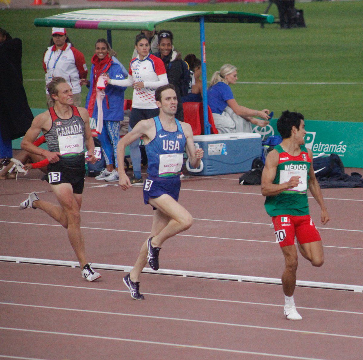 CODESONoficial's tweet photo. #OrgulloSonora José Carlos Villareal es el primer sonorense en ganar medalla de oro en los @Lima2019Juegos el atleta de 21 años se mantuvo en el grupo puntero durante las primeras tres vueltas y en la recta final superó a todos los rivales. https://t.co/xzHgupJPVz