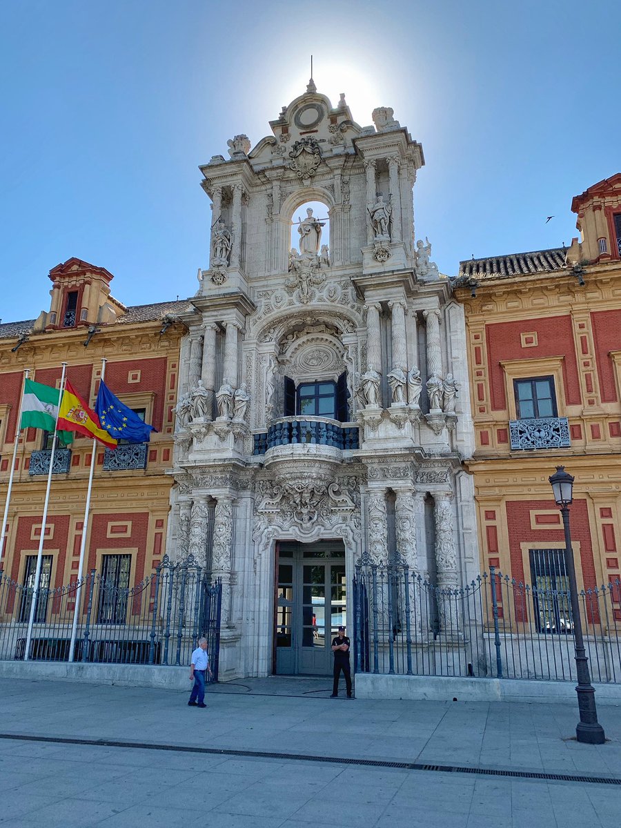 estesp's tweet photo. If @ericabrescia and @vomkriege ever tell you to go spend time in Seville just listen and go. #ThrowbackThursday #missingvacay 😎 https://t.co/vNAdWZ7q1b