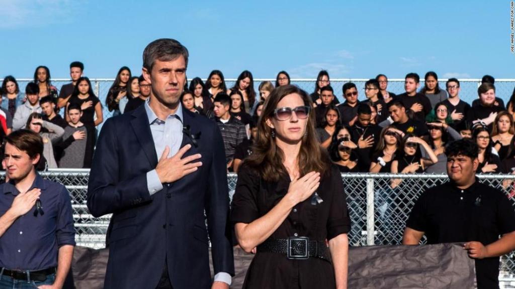 Politics_Info's tweet photo. Democratic candidates unite in rage at Trump following latest mass shootings – CNN International https://t.co/9jtAPBFKow https://t.co/0eDWC8PzPQ