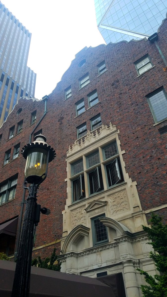 YPNseattle's tweet photo. We're here at @TheRainierClub for #ALLYPN! Thank you to our presenting sponsor @VirginiaMason! https://t.co/M5pEvz8fQV