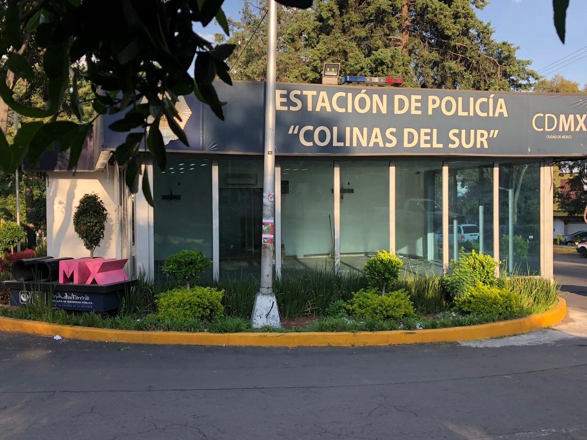 CFRPue's tweet image. ⁦@AlcaldiaAO⁩ ⁦@LaydaSansores⁩ ⁦@ColinasDelSurDF⁩ ⁦@asilascosasw⁩ ⁦@889Noticias⁩ Es lamentable el cierre de la #estaciondepolicia han aumentado los #asaltos e inseguridad. Tal parece que las autoridades no les interesa el bienestar de los ciudadanos