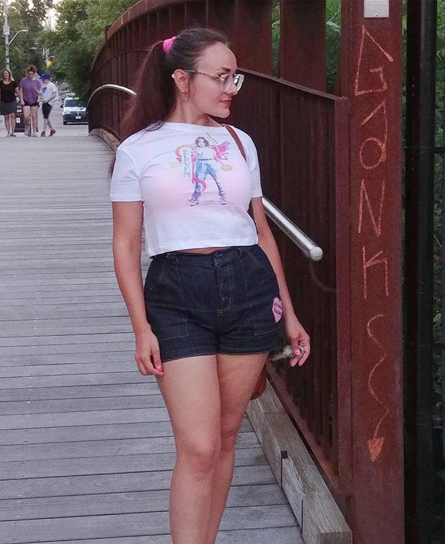 canaryknits's tweet photo. Lander shorts! I’m really pleased with how these came out. I did have to take them in a bit to suit my tastes, but the fit (with the help of the instructor @withlovelingerie at my local sewing shop @needlework_hamilton!) came out great! I’m thinking of m… https://t.co/lkgevArb7i https://t.co/ZsHzxYvEtp