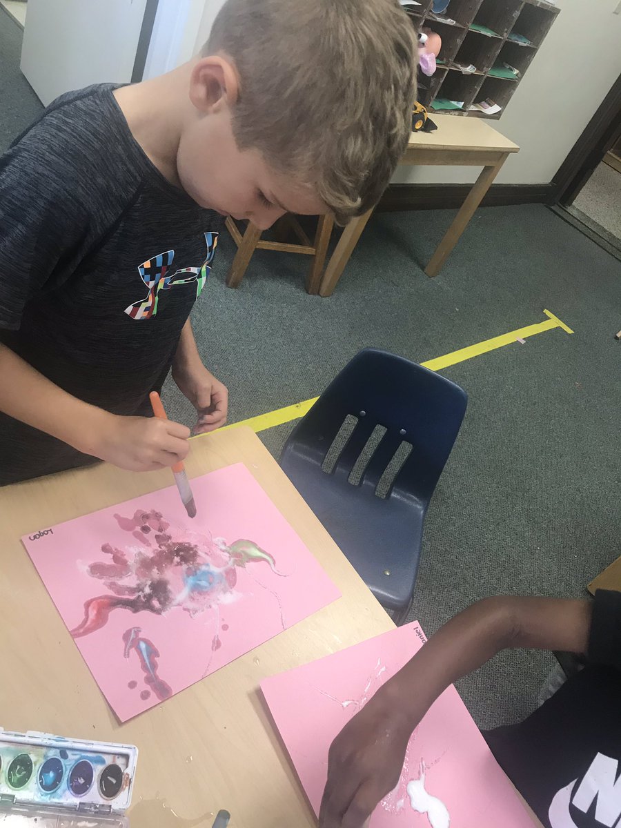 TheCLSSC's tweet photo. At small groups, the children painted with makeup sponges, made tie-dye out of wipes and markers, and created salt watercolor paintings! #summercamp #summerfun #summer @TheCampusSchool https://t.co/nxcartbMNX