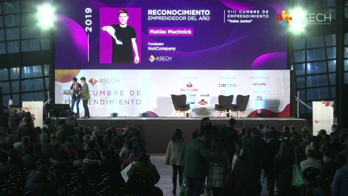 leomeyer's tweet photo. Felicitaciones @MatiasMuchnick Emprendedor Del Año en #CumbreAsech Acá puedes conocer la historia de #NotCo y su impacto mundial
https://t.co/W1qAisEc53 https://t.co/LlAJfIjBS4