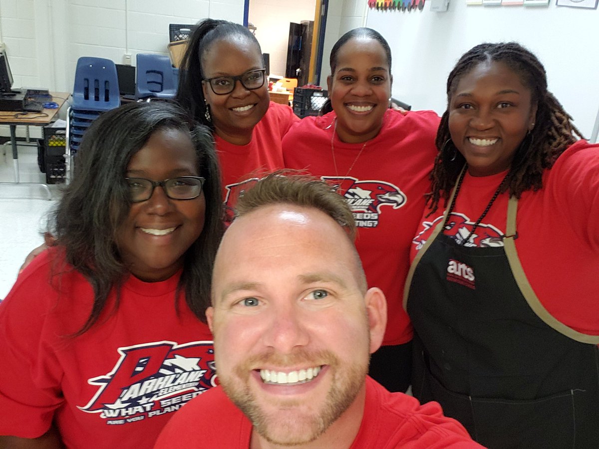 mathnerd96's tweet photo. So much love and joy @Parklane_ES. Tonight was great can't wait till Monday.
#culturematters
#timetocultivate
#framly
@asanders_PES
@KeenyaJ
@DrNHenderson
@LetMeTeachplz
@KelliDCovington
@achismar
@EPendletonFCS
@JeanM1181
@TKMusiclady https://t.co/8m4k4yWhVF