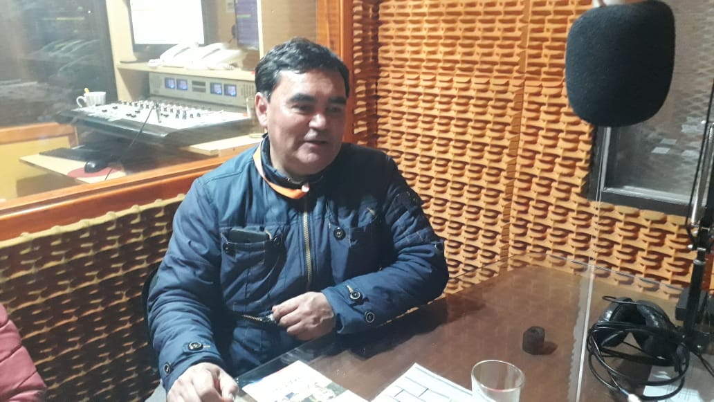 NEWSMULTIMEDIOS's tweet photo. radionews1043
Nos visita el Sr. Pedro Mansilla, Secretario General Soem, Candidato a Diputado Por Pueblo de Río Gallegos, Sublema " Nace una Esperanza" .-
https://t.co/y7WQ7tpiZ2 y https://t.co/Po5Obv3IvC https://t.co/qII2NofiIh