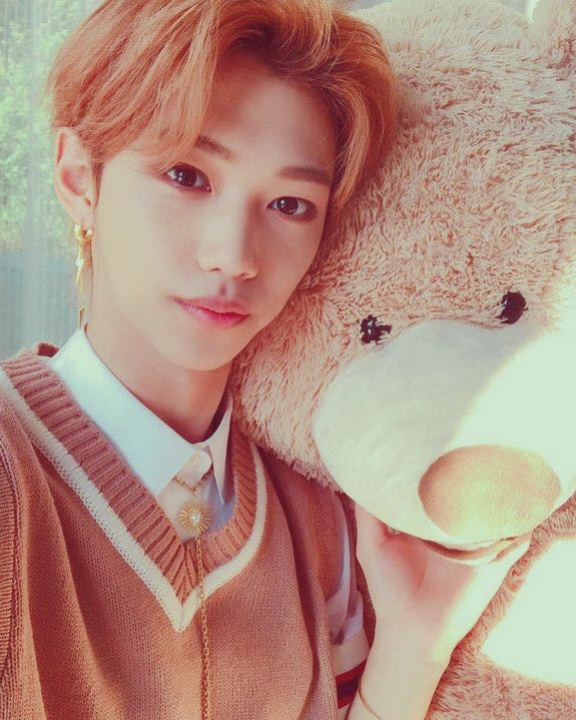 ___pinguuu's tweet photo. ═══✿═══╡°˖✧✿✧˖°╞═══✿═══

Maybe it is our imperfections which 
make us so perfect for one another. 

═══✿═══╡°˖✧✿✧˖°╞═══✿═══

#StaySelcaDay #StrayKids
@Stray_Kids #SSD https://t.co/roR2UVpEC0