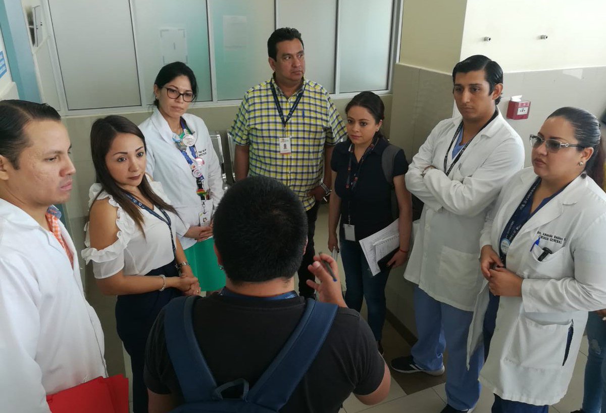 HGuasmoSur's tweet photo. .@DraHelenAyala1, Directora Nacional de Hospitales de @Salud_Ec, realizó visita territorial en el Hospital General Guasmo Sur, donde verificó la capacidad resolutiva, el manejo de pacientes e indicadores en términos epidemiológicos.

#MSPdeTodosyParaTodos https://t.co/n2e5hleffc