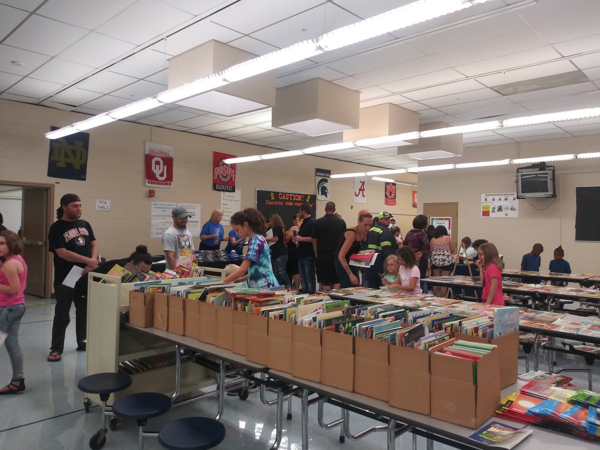 Angela Rahilly tweet media