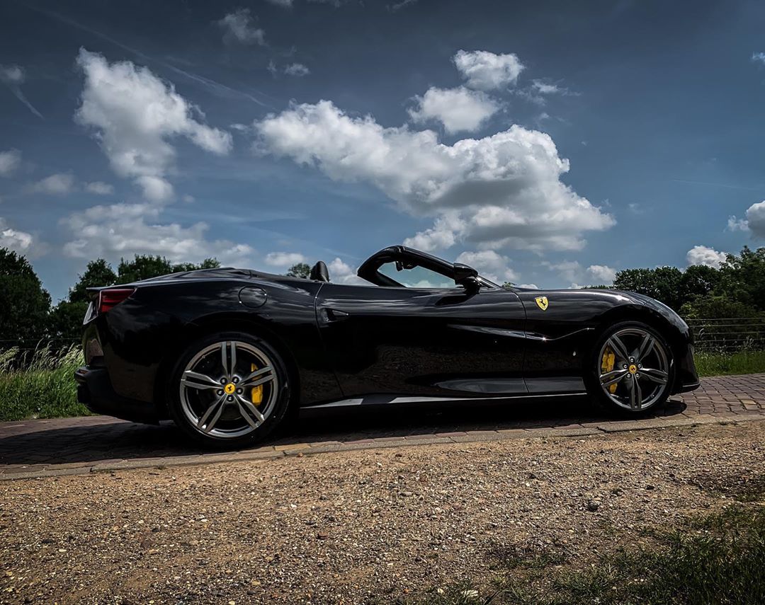 luxurioustious's tweet photo. Portofino! 🇮🇹 #Ferrari #Portofino #DrivingFerrari #InsuredByWolf #FerrariPortofino https://t.co/Kh5GBHrcwt