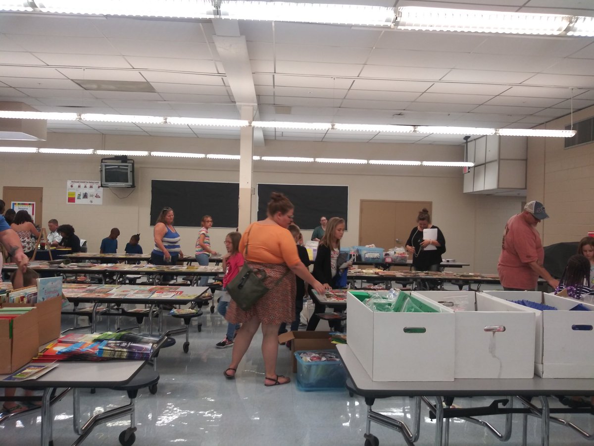 Angela Rahilly tweet media