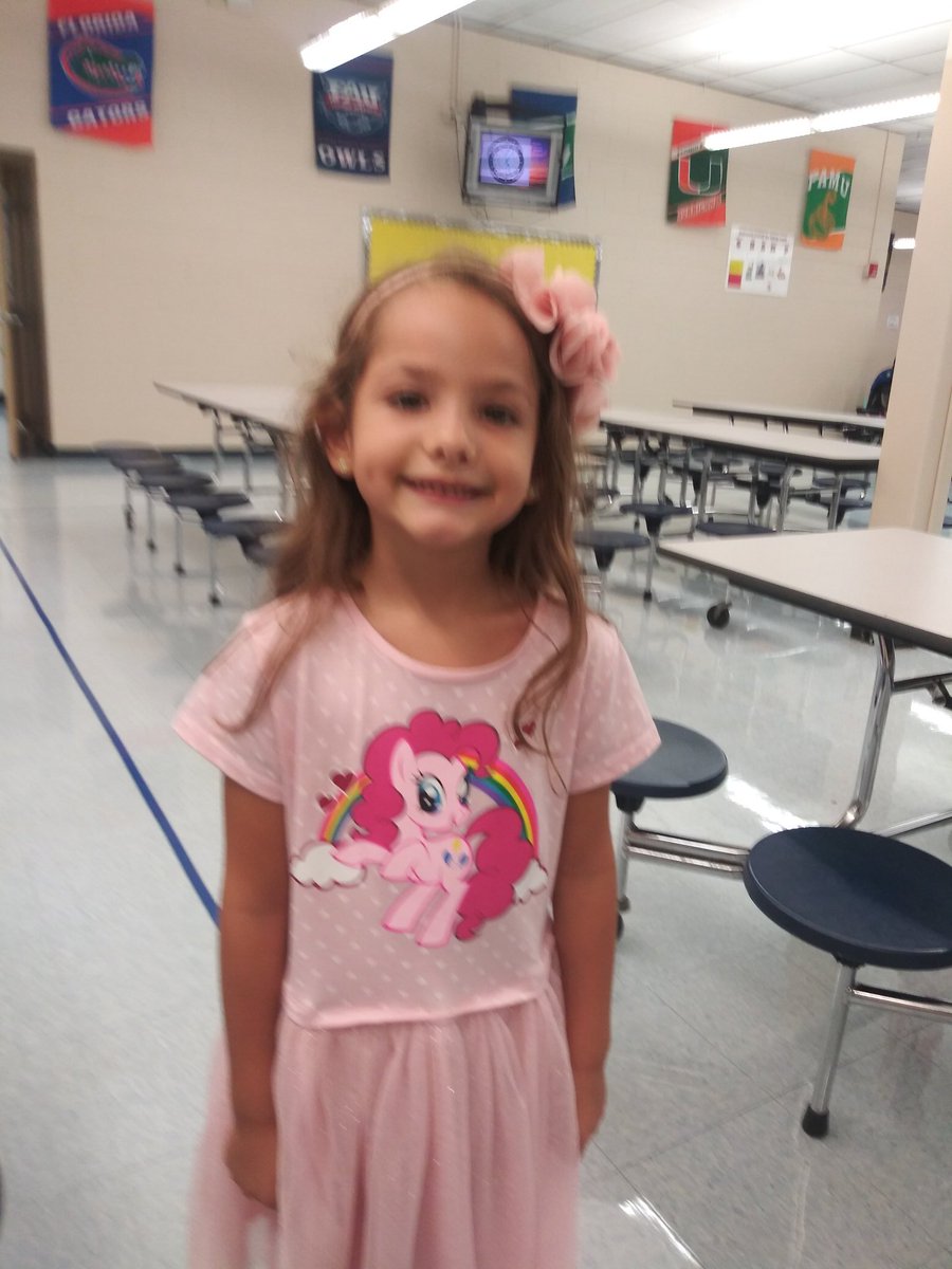 Angela Rahilly tweet media