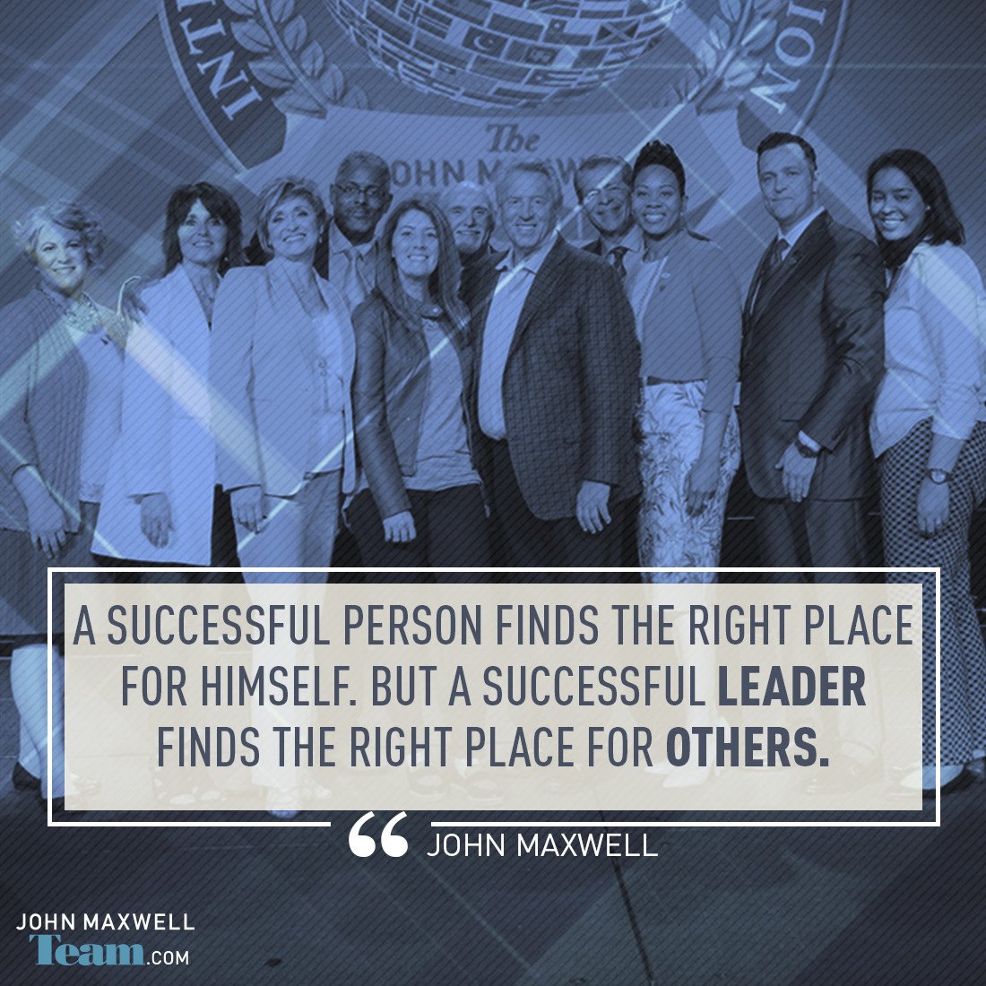 TheJohnCMaxwell's tweet photo. 𝘚𝘶𝘤𝘤𝘦𝘴𝘴𝘧𝘶𝘭 leaders help others 𝐠𝐫𝐨𝐰! https://t.co/QuHF8LPMyy