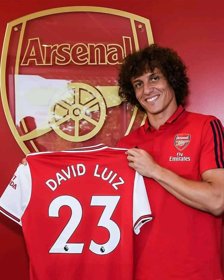 Tafarki_2's tweet image. David Luiz During His Unveiling &quot;I Came Here To Win Champions League  With This Club....

Arsenal: We Don&apos;t Do That Here&quot; 😂😂🤣..#windowupdate #COYG #TransferDeadLineDay #TransferDeadline #Gunners #EPL #premierleauge