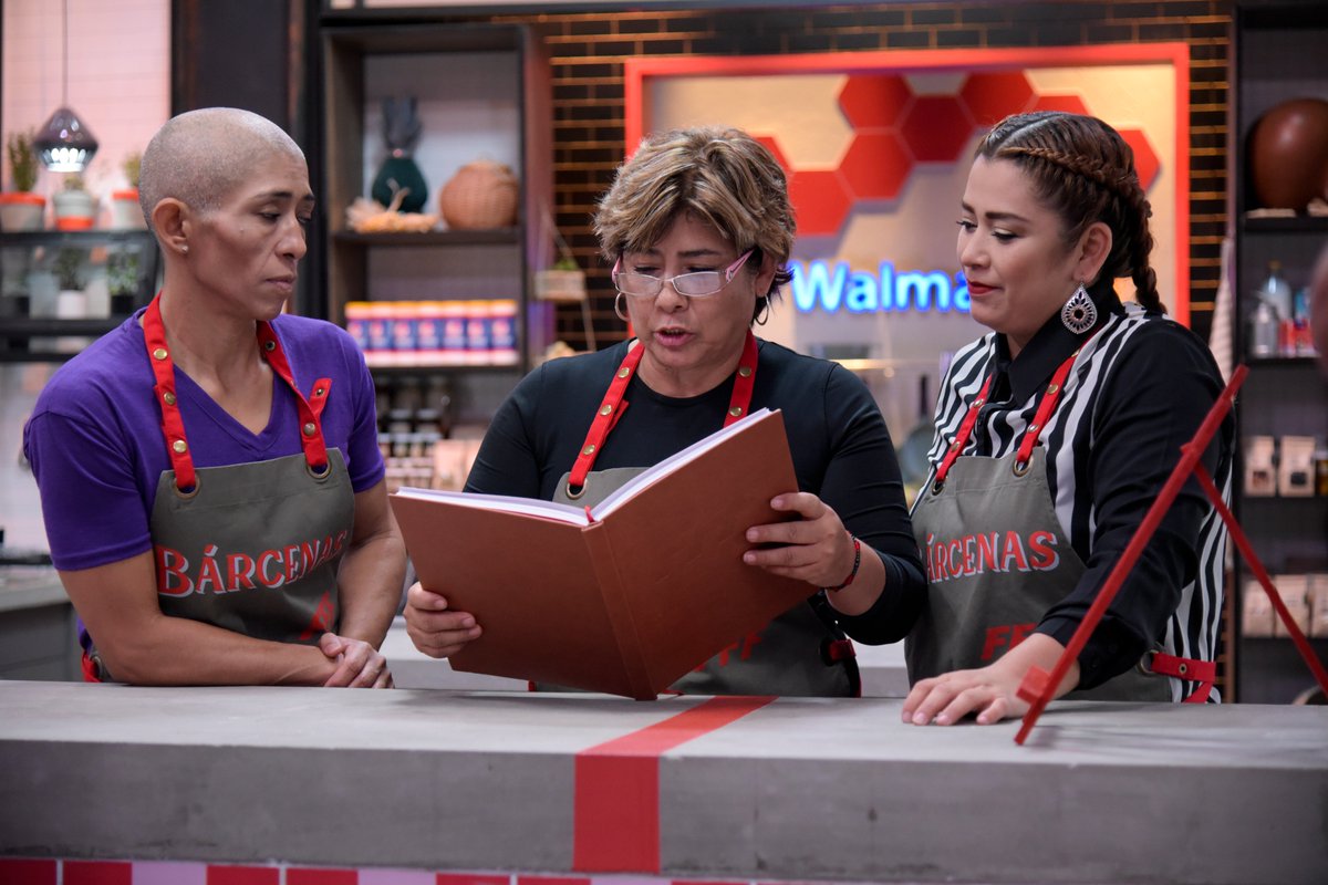 FrenteAlFuegoTV's tweet photo. Leer con detenimiento el libro de recetas es crucial para que las #FamiliasFrenteAlFuego puedan cumplir con los retos exitosamente 🔥☝️📖

https://t.co/hRyJV57oEP https://t.co/ycCT6qneVN