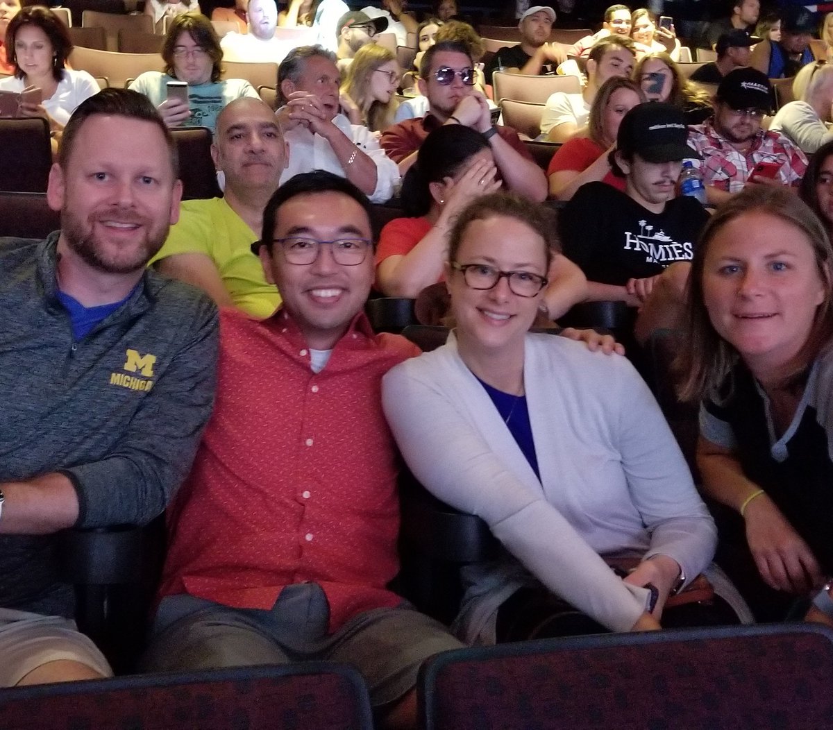 rachbry5's tweet photo. Ready for MindFreak with some great co-workers. @BryanHoeft @EsakaHideo TP #CrissAngelLIVE https://t.co/64uRNN0u8S