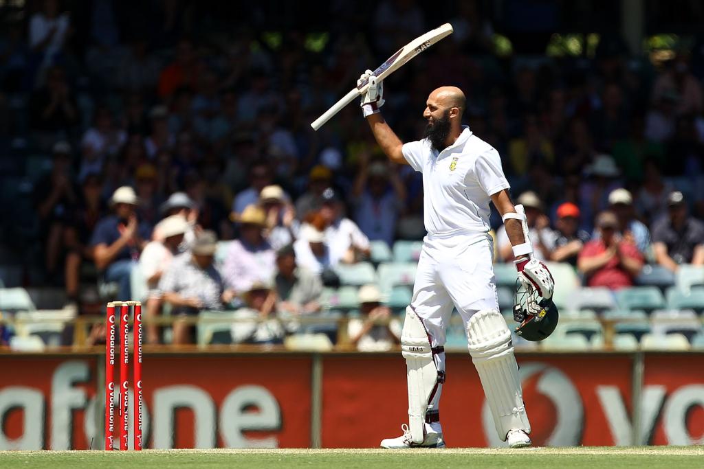 kanakamrcricket's tweet photo. Disciplined lad in the Dashing times @amlahash bids adieu to International Cricket
The world called him a test player and he proved them wrong by scoring and setting records in each form of the game.
Surely one of the greats
@OfficialCSA @ICC #mightyhash https://t.co/i2pQ7S7eKT