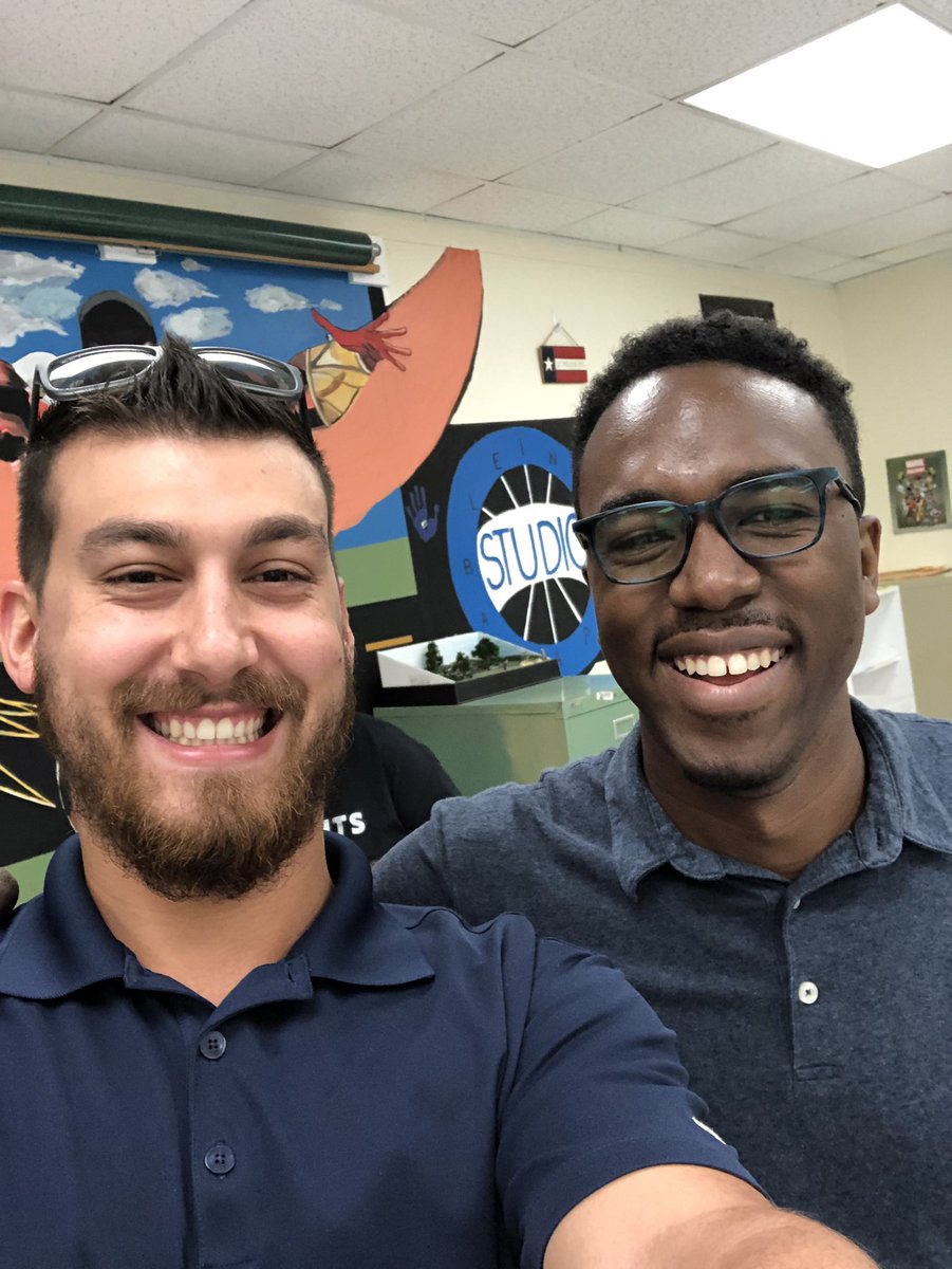 Forgot to post this yesterday.. Got to meet a man that I’ve seen many times on screen and has helped out our Algebra kids! Thank you Darnell and all of <a href="/MathNationFL/">Math Nation</a> for your awesome content to help our students learn! Now able to use Math Nation for 7th graders too! <a href="/DarnellB29/">Darnell Boursiquot</a>
