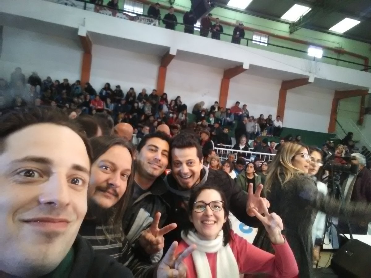 nueva_uno's tweet photo. Acto de cierre de campaña en Merlo 

Este domingo TOD🌞S reventemos las urnas para devolverle la Esperanza a Nuestro Pueblo y en Merlo votemos la boleta.

#Fernández-Fernández
#Kicilloff-Magario
#MendezEnMerlo

#TodosSomosUNO
#NuevaUNO https://t.co/130wghu5fl