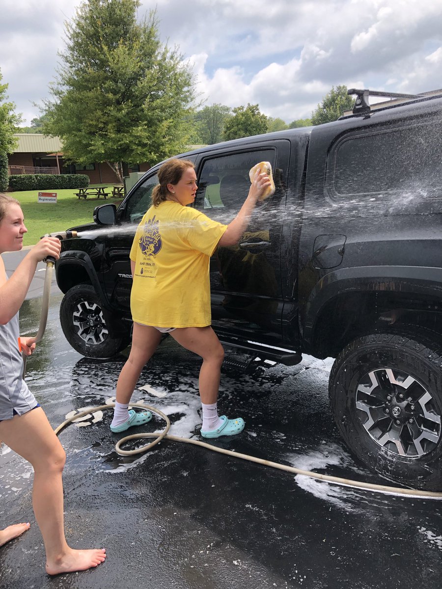 NcsStudentGovt's tweet photo. Thank you to everyone for coming out to the car wash today. We appreciate the support! https://t.co/BfqcEiUyDO