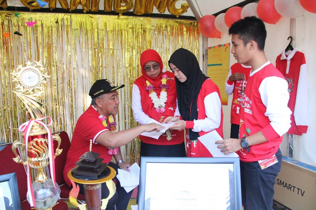 IdrisAShomad's tweet photo. 1. Puncak Pelaksanaan Hari Anak Nasional Tahun 2019 Tingkat Kota Depok tidak hanya menjadi peringatan seremonial semata tapi menjadi komitmen kita bersama mewujudkan Depok sebagai Kota Layak anak. https://t.co/x8agoIoQF9