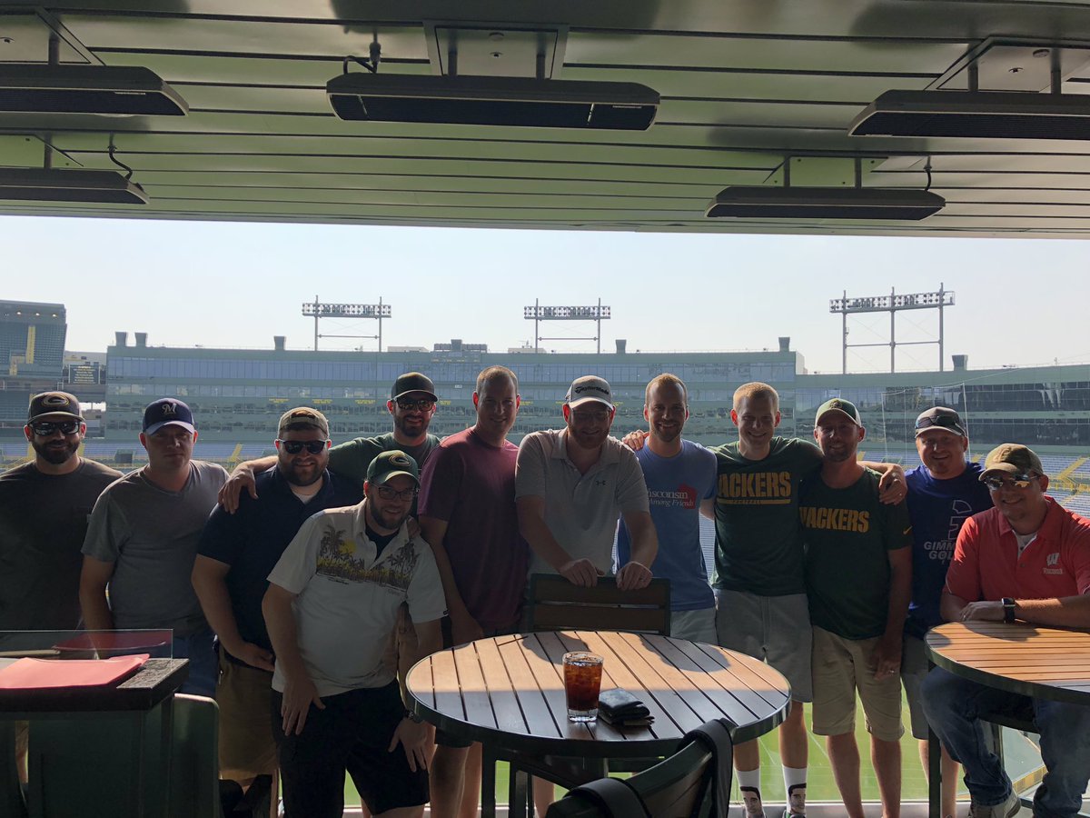 BDGridiron's tweet photo. #TBT to the 2018 BDGridiron draft https://t.co/wSo9WBP8AU
