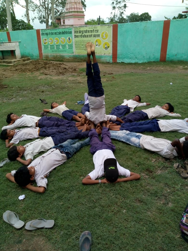 Naim4change's tweet photo. #TransformingSheikhpura
Middle School Maur did #Extra_curricular activities to increase Attendance and participation Inschool. #Using_different_means for students participation.
@baba_rajdev @amit4change @sourabhkumar343 @teachersofbihar https://t.co/TeqxUDqFQX