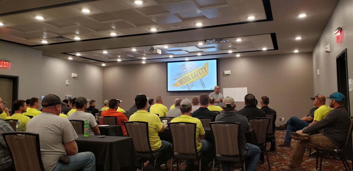 ThompsonElectri's tweet photo. Thompson Knows Safety and we believe being safe is a priority within our company. Thompson recently finished safety meetings with team members to get input on how we can be better as a company. Always appreciate the input!
#thompsonknows #safetymatters #gethomesafe https://t.co/GBGsHIR3xq