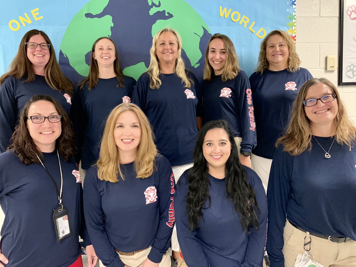 karicgeorge's tweet photo. The BEST of the BEST!  The absolute best Autism team EVER!  Ready for school year 2019-2020!  #conwayleaders #OneFamily #SCPS #Back2SCPS19 #InsideAutStaff https://t.co/OMjVNaHYKJ