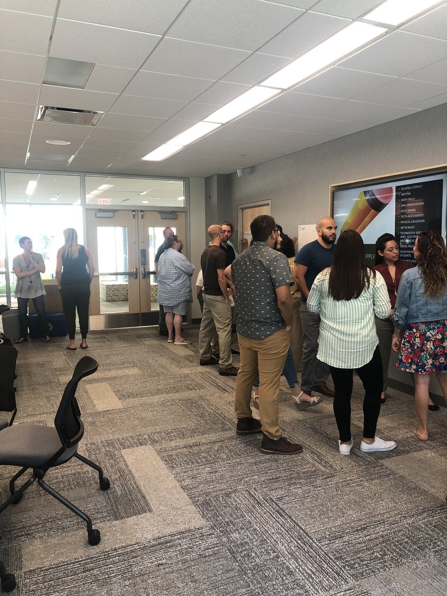 RickyMedina86's tweet photo. A great day to bring together our paraprofessionals for staff development. Thank you for your engagement and dedication to our students! @ELC_EduIL @stevensonhs #elcempowers https://t.co/3VyhkKY7bC