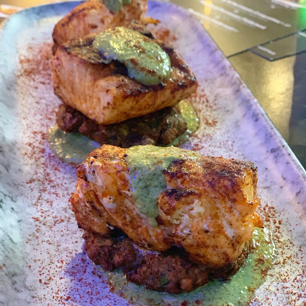 CuisineistConf's tweet image. Salmon entree .. #inflightservice  #flightsfood 
@FlightsInLasVegas #flightsinlasvegas @miraclemilelv #visitlasvegas #lasvegas #cuisineist #cuisineistconfidential #travelchannel @cuisineist