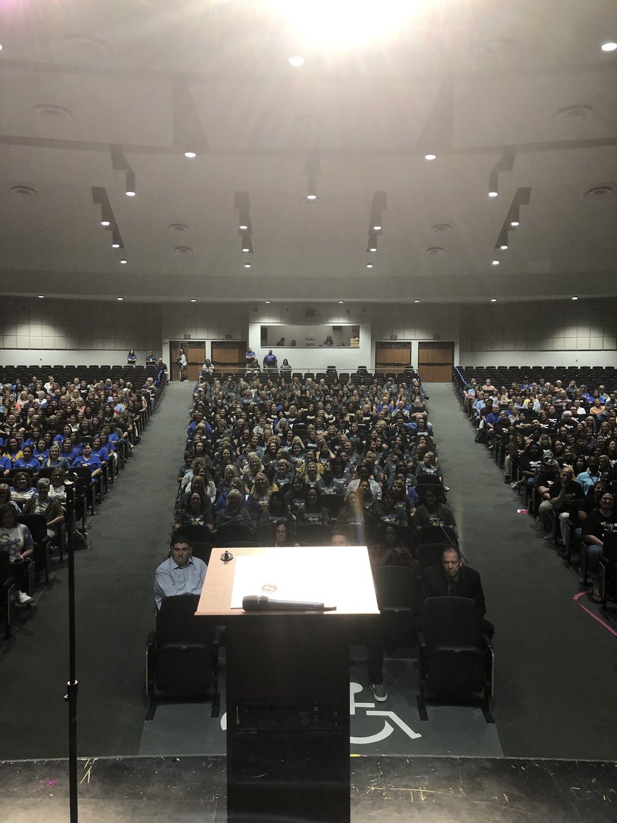 SSISDWildcats's tweet photo. It was great being back today with the most amazing staff on the planet #sulsprisd https://t.co/q3m7aG6u7A