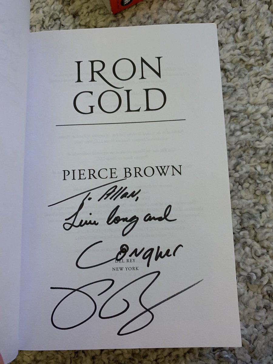 allanthai's tweet photo. When you get your favourite book series signed by the author @Pierce_Brown https://t.co/W0dtQSlp25