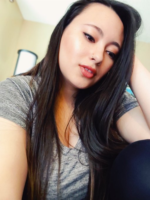 It's my birthday 🎂🎉🎈 show me love by purchasing a video or a custom! #birthdaygirl #manyvids https://t<a href="/tag/birthdaygirl"class="tags"><span>#birthdaygirl</span></a><a href="/tag/manyvids"class="tags"><span>#manyvids</span></a>