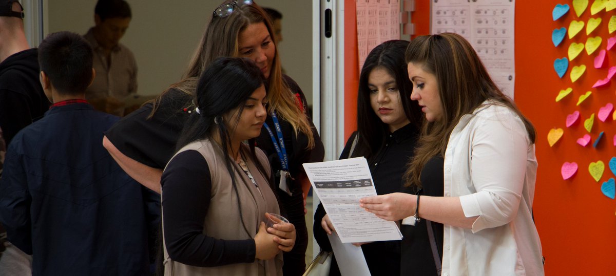 StokeStaffsEAN1's tweet photo. Did you know that if a young person has 4 or more encounters with an employer while in education they are 86% less likely to be unemployed or NEET. Help us provide these encounters for young people in Stoke &amp; Staffs. Contact Beverley.ashley@stoke.gov.uk to get involved #skills https://t.co/kOkOnF5QEC