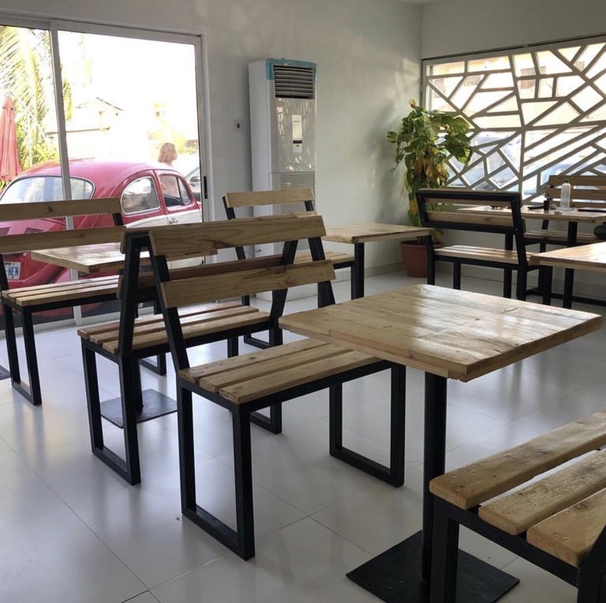 989workspaces's tweet photo. 989 Coworking now at Green Cafe, Lekki Phase 1 off Admiralty Road. ——————————————
Hours: Monday - Saturday 8:00am - 10:00pm with access to high speed Internet connection ——————————————
Hourly Plan NGN300 
Day Pass NGN1,500
Monthly Plan: 30,000
•
#989coworking
#FridayMotivation https://t.co/DotxNqsN0s