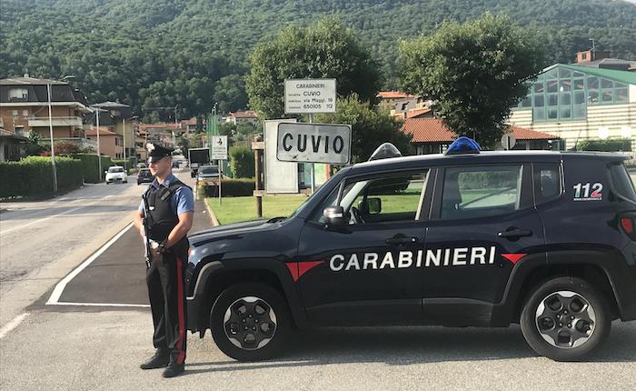 LuinoNotizie's tweet photo. #Cuvio, rubano furgoncino e auto per andare a comprare la droga nei boschi: denunciati due giovani https://t.co/RLkSms35LX https://t.co/0sTXOwgvce
