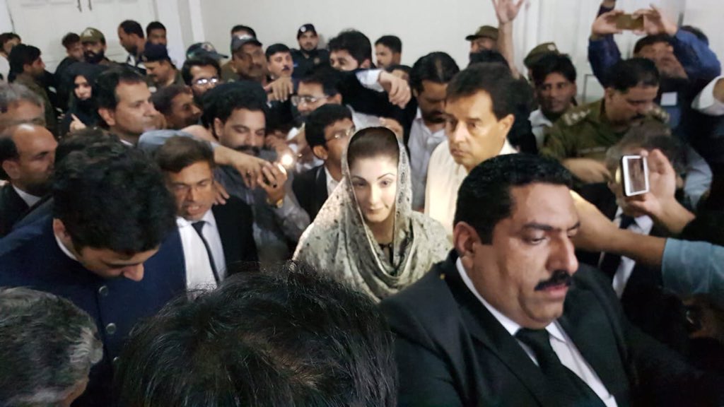 NoumanSouhail's tweet photo. #Resilience #امیدِسحر @MaryamNSharif just look into her eyes #PakistanShallRiseWithMaryam #Democracy #CivilRule https://t.co/UXVBOKu3dg
