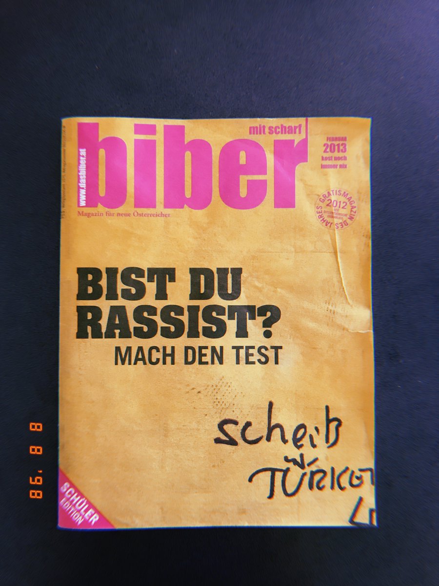 biber_mitscharf's tweet photo. Wir haben eine alte Ausgabe (Februar 2013) ausgegraben, das Thema ist aber aktueller denn je: Wenn du rausfinden willst, wie rassistisch du bist, mach unser Quiz! Achtung: das Ergebnis könnte dich überraschen! #racism #mitscharf #stopracism #migrant https://t.co/E03RIdLfOa